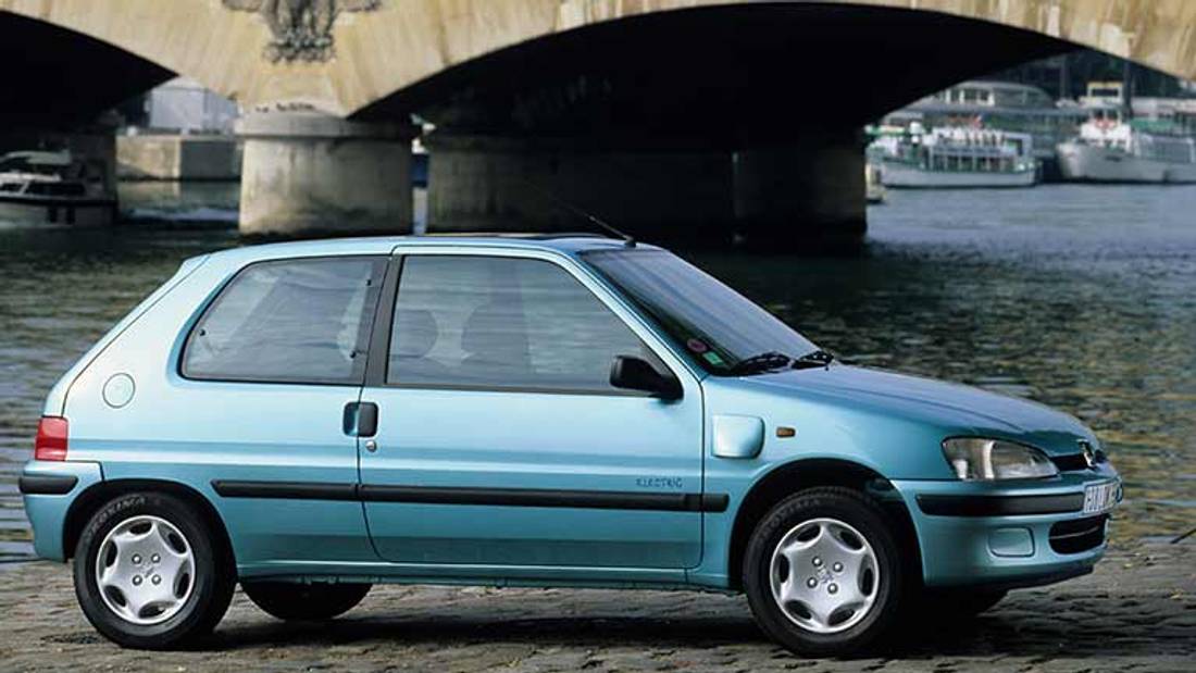 Peugeot 106 vedere lateral