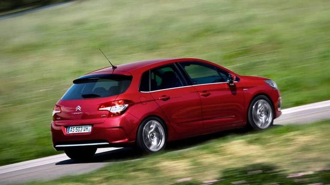 Citroen C4 vedere din spate