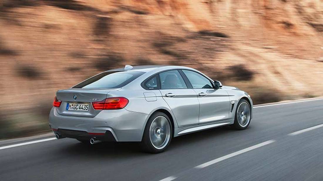 BMW Seria 4 privit din spate