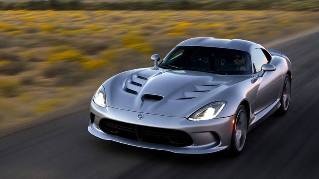 Dodge Viper vedere din fata