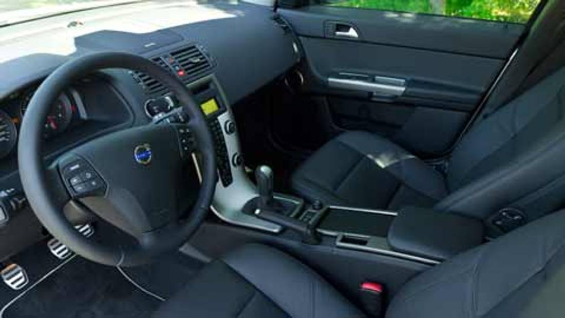 vedere interior Volvo V50