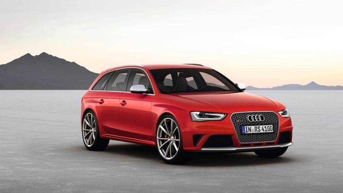 Audi RS4 Avant vedere din lateral