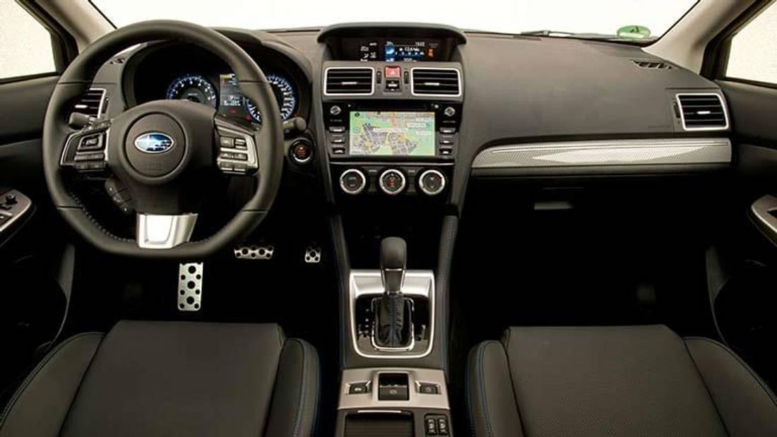 interiorul Subaru Levorg