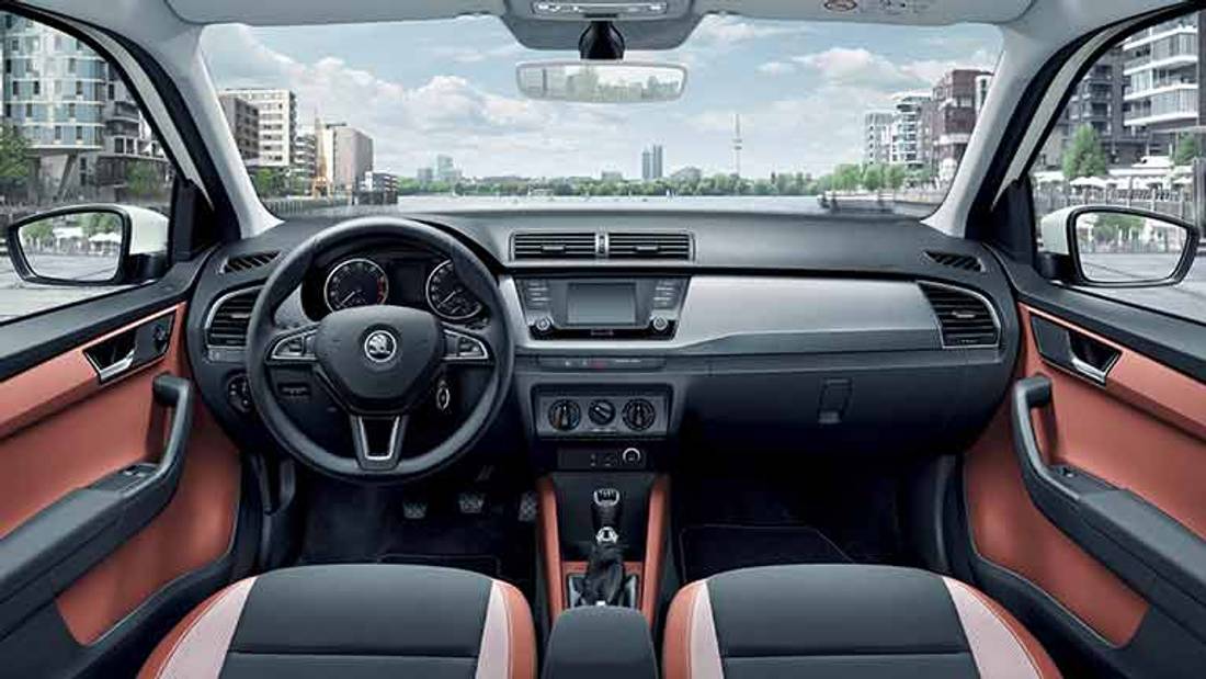 Interiorul Skoda Fabia