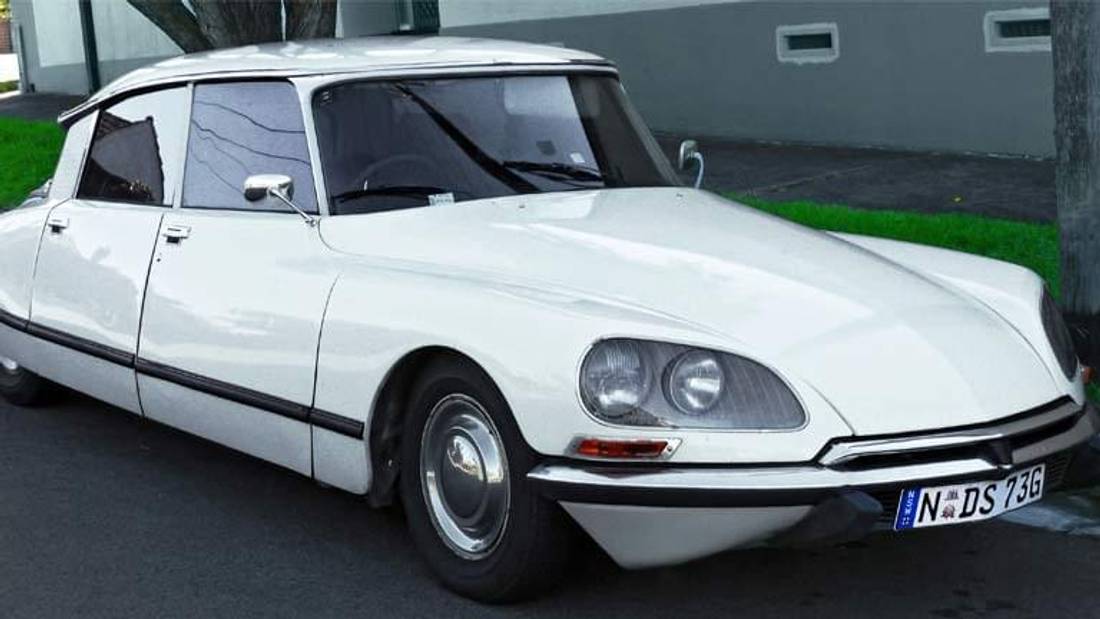 Citroen DS vedere din fata