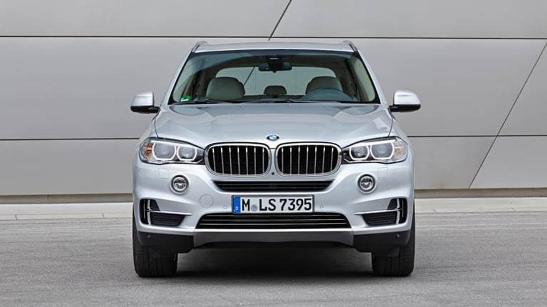 BMW X5 vedere din fata