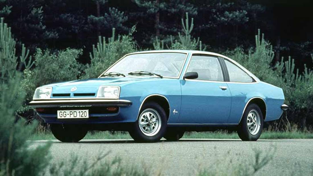 Opel Manta vedere din exterior