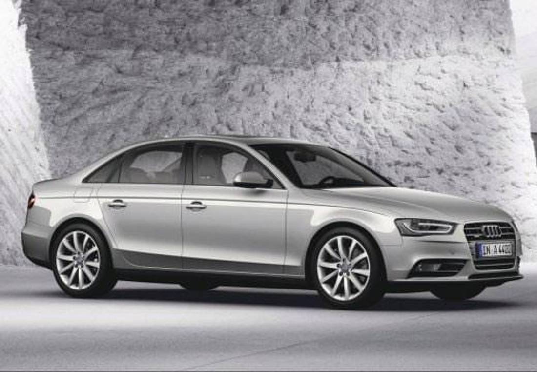 Audi A4 Avant argintiu