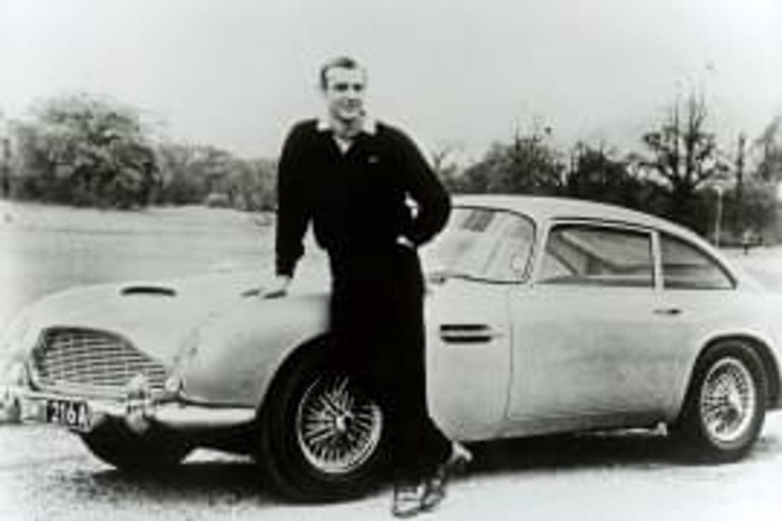 DB5 cu actorul Sean Connery în James Bond