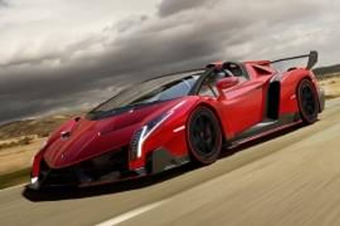 Lamborghini Veneno von der Seite