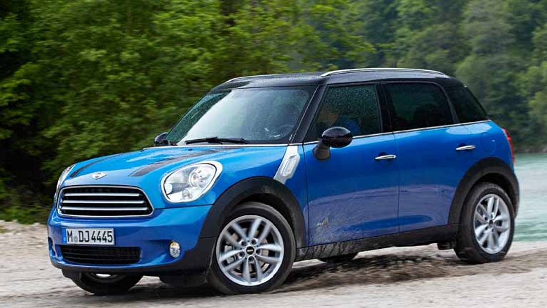 Mini Cooper Countryman vedere din fata