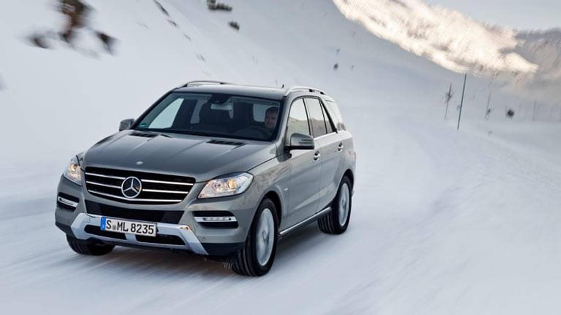 Mercedes ML 350 privit din fata