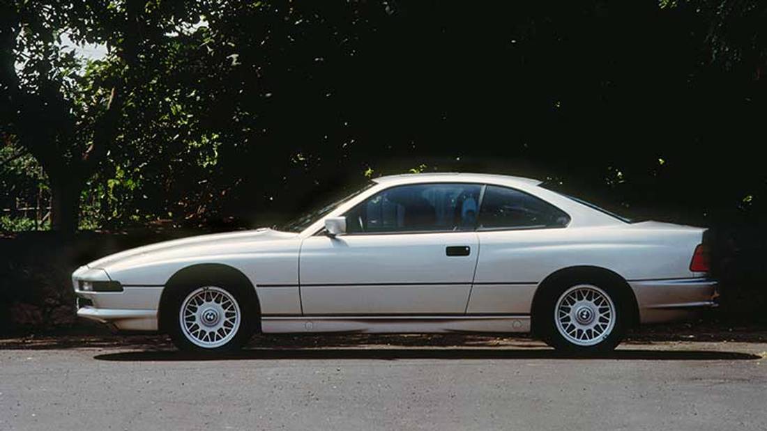 BMW 850 Coupe vedere din lateral