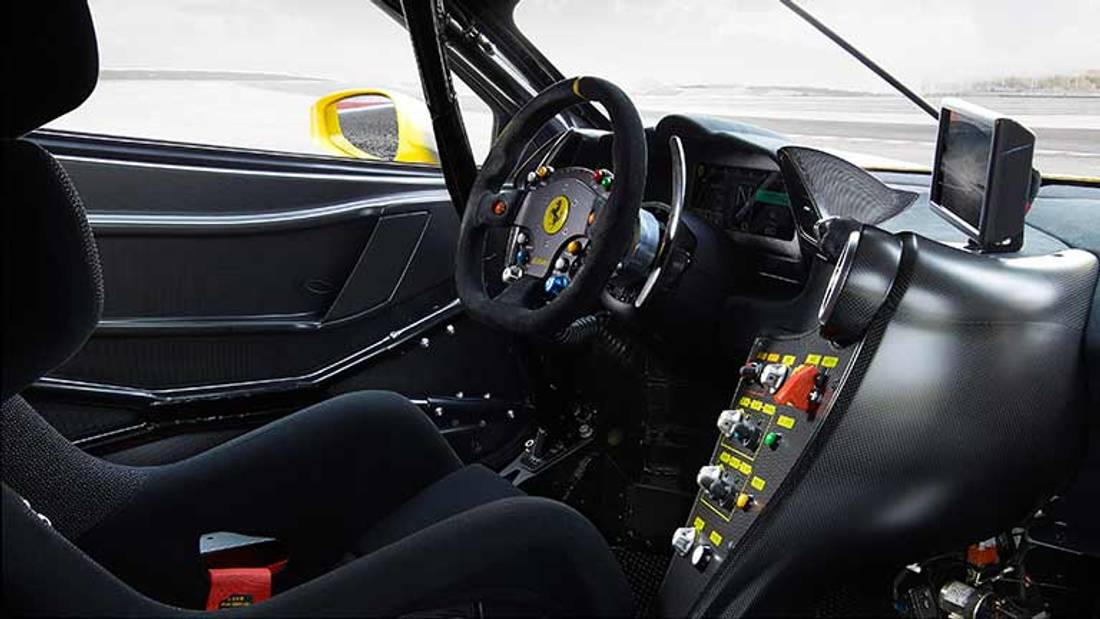 interior Ferrari 488 GTB