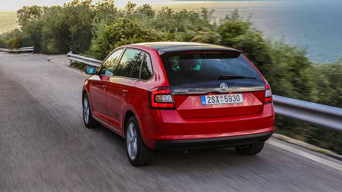 Skoda Rapid vedere din spate