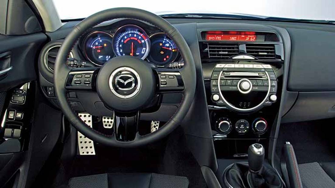 Mazda RX-8 interior