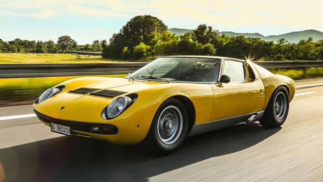 Lamborghini Miura din exterior