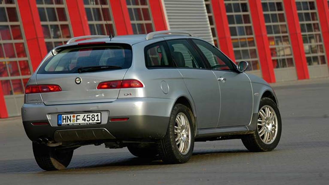 Alfa Romeo 156 vedere din spate