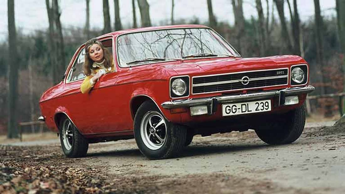 Opel Ascona vedere din fata