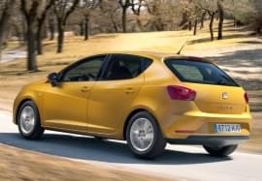 SEAT Ibiza din spate