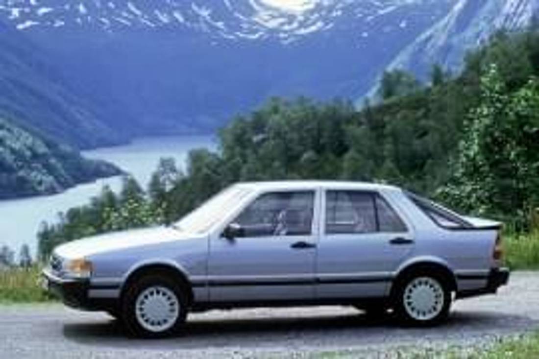 Saab 9000 Turbo din lateral