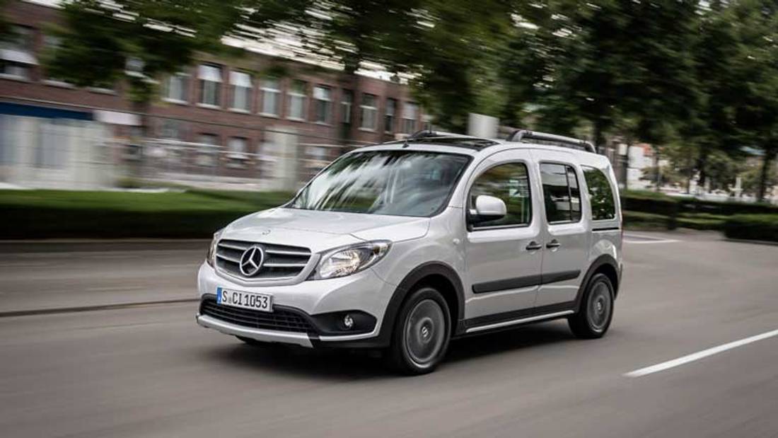 Mercedes Citan privit din lateral