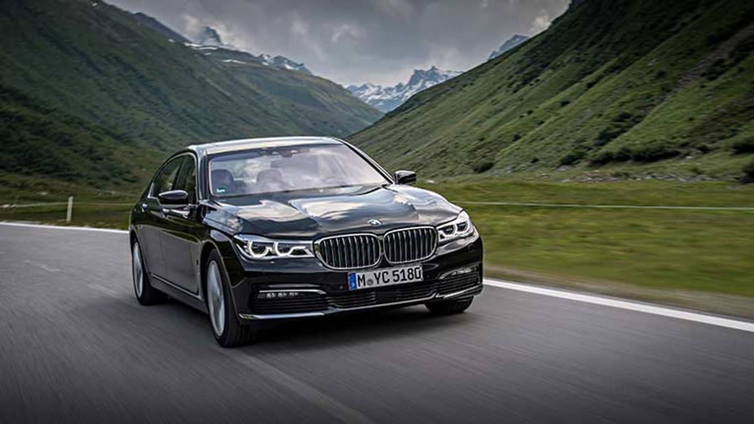 BMW Seria 7 vedere din fata