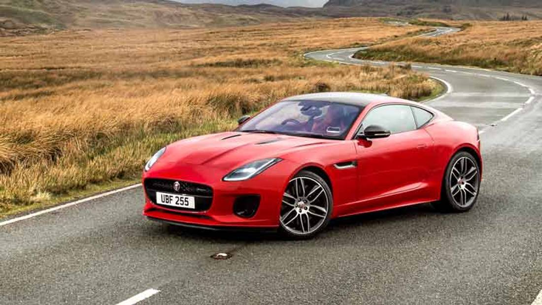 Jaguar F-Type vedere din exterior