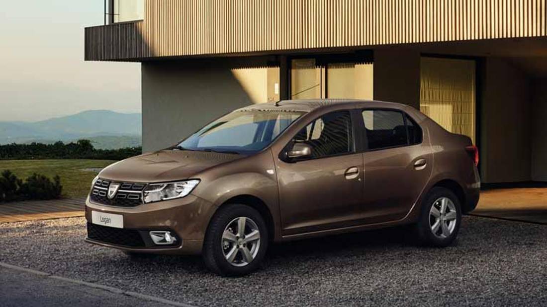 Dacia Logan vedere din lateral