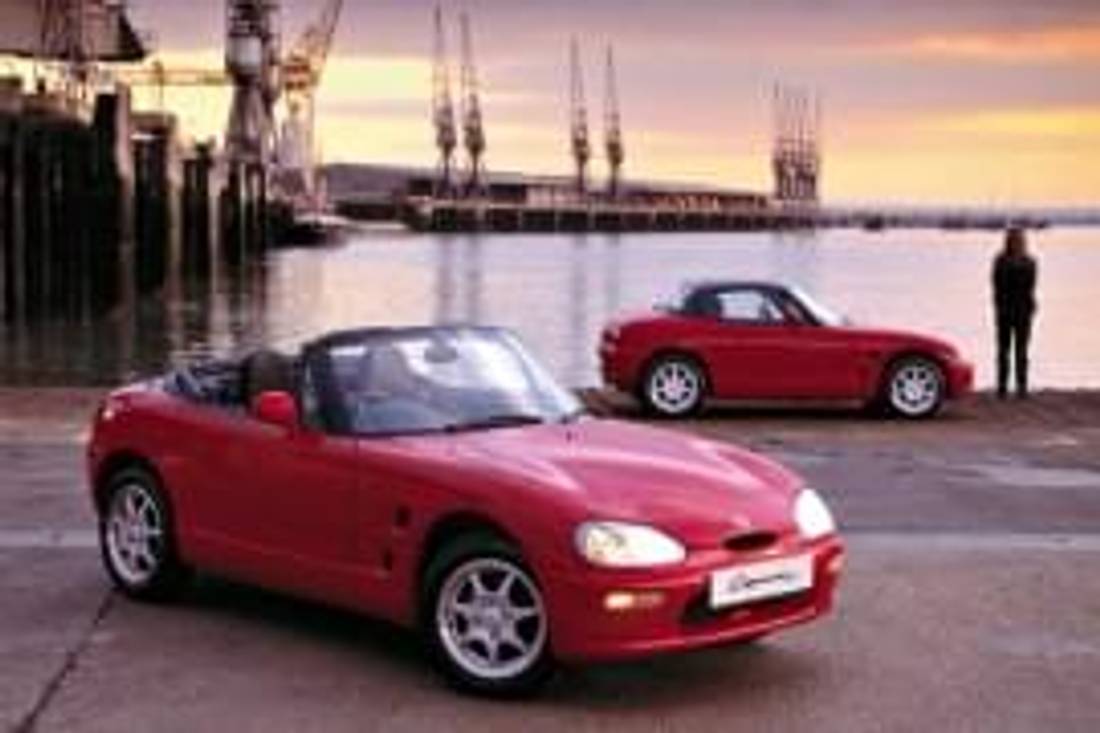 Suzuki Cappuccino privit din faţă